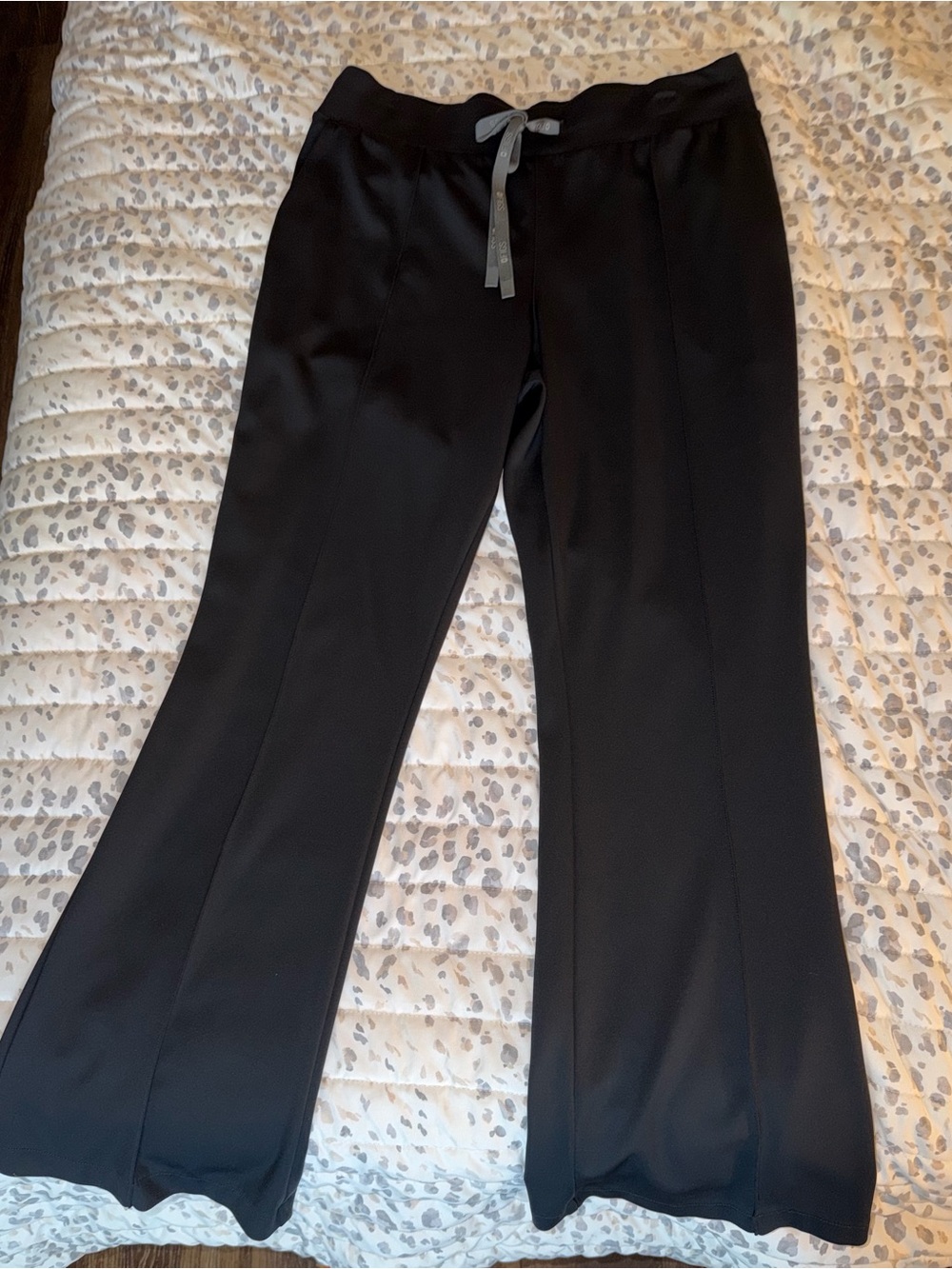 Figs FormX Black Scrub Pants